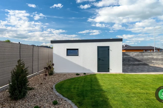 GARDEON garáž pre dve autá dvere a okno