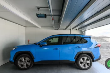 GARDEON garáž pre dve autá modré auto