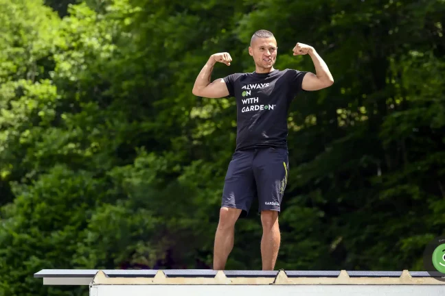 Montážnik GARDEON pre Garáž TV