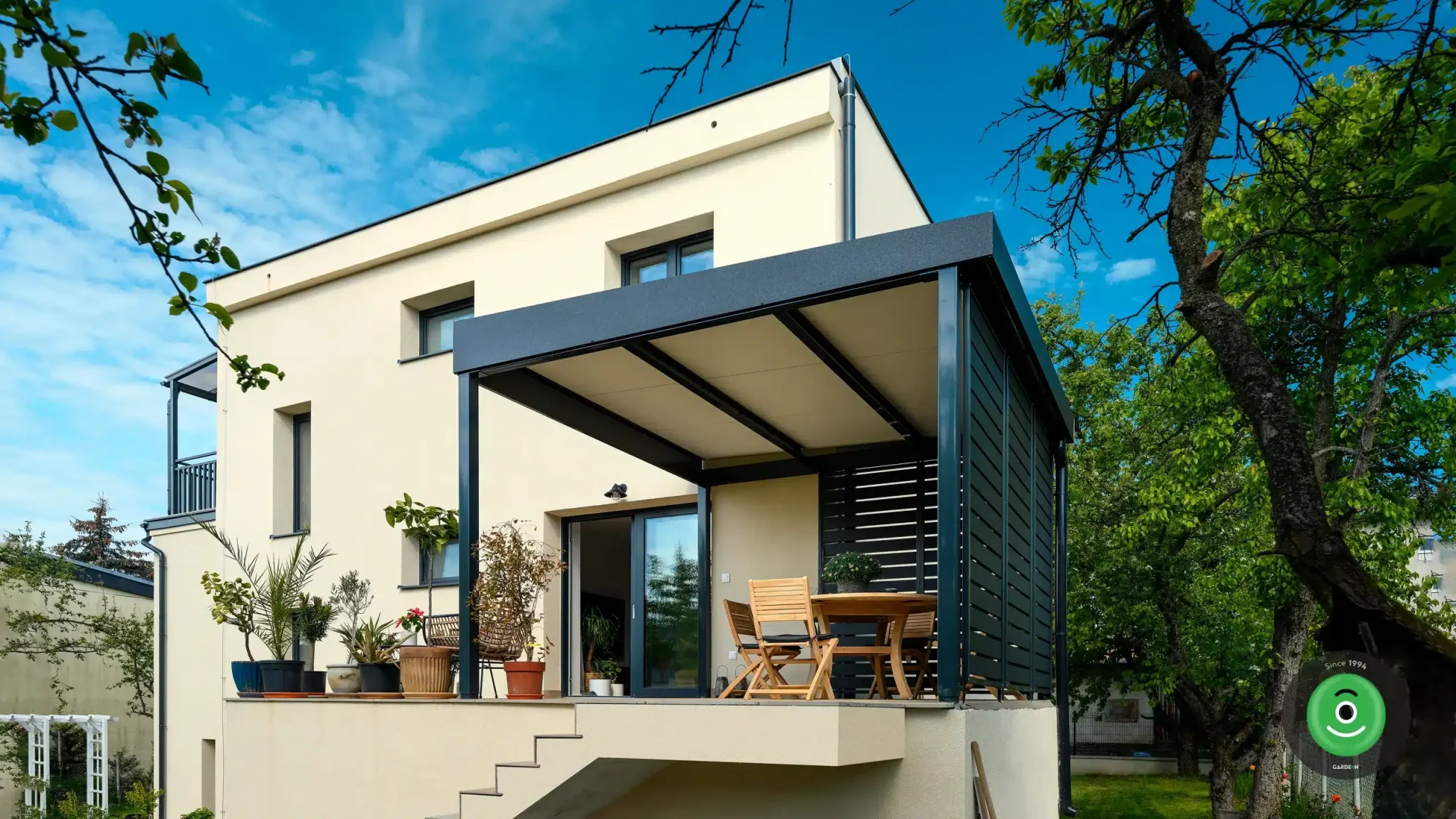 GARDEON vyvýšená pergola na posedenie