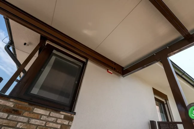 GARDEON prístrešok pre dve autá izolovaná strecha 1