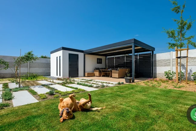 GARDEON domček pes v záhrade 1