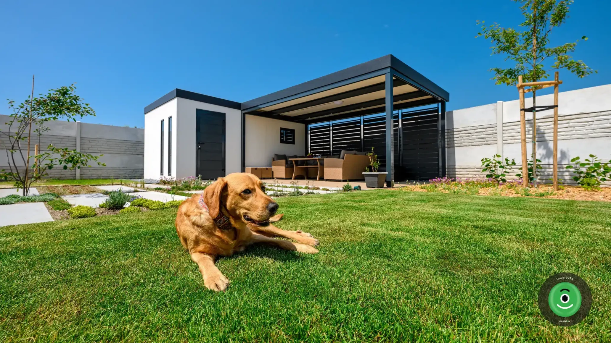 GARDEON domček pes v záhrade 2