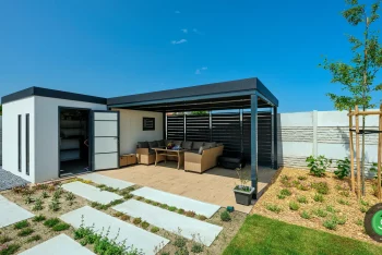 GARDEON záhradný domček s prístreškom na posedenie antracit