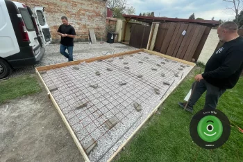 Kamenistý podklad pod betónovú platňu s roxormi