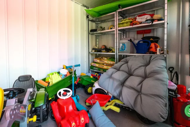 Detail na vnútro GARDEON záhradného domčeka