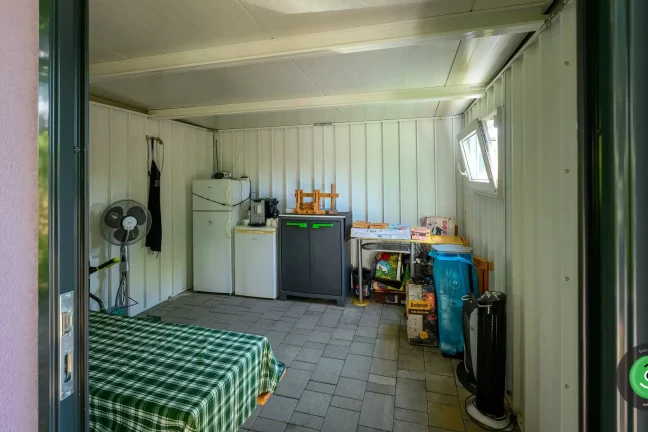 Vnútro GARDEON záhradného domčeka