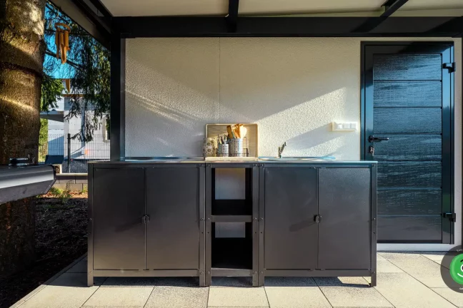 Letná kuchynka v Gardeon záhradnom domčeku s prístreškom