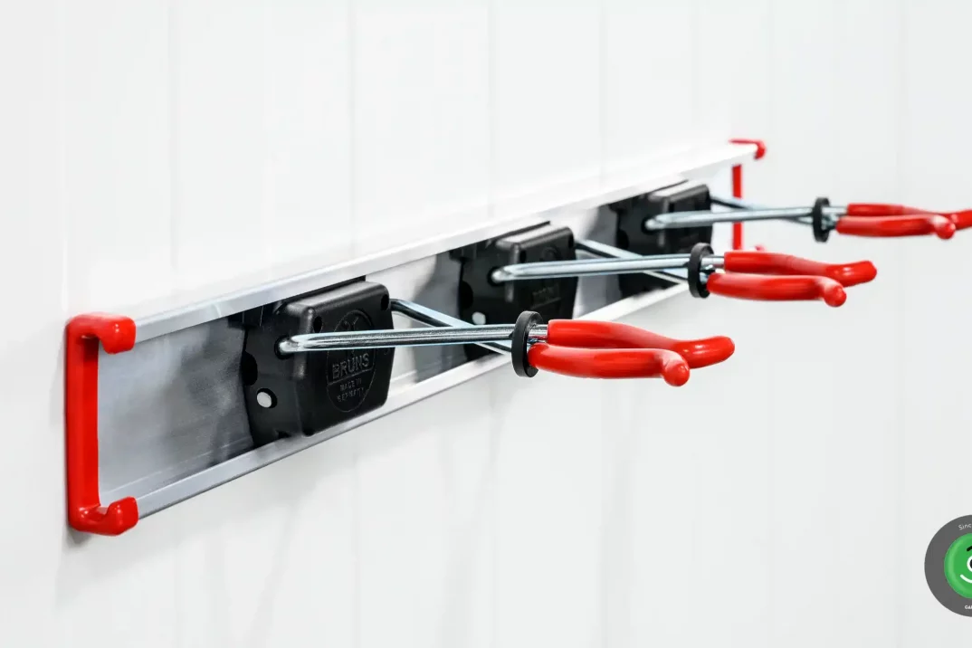 Závesný systém na náradie | 3 držiaky