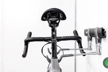 Bočný pohľad na závesný systém na bicykel GARDEON