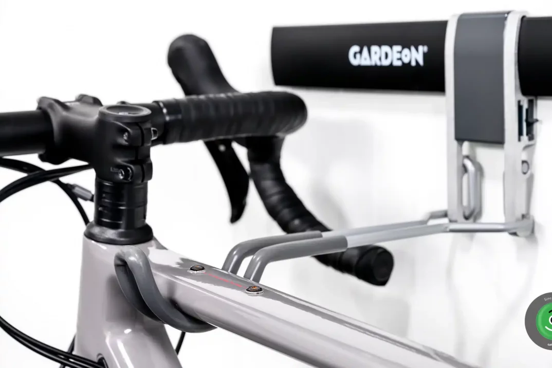 Detail na hák - závesný systém na bicykel GARDEON