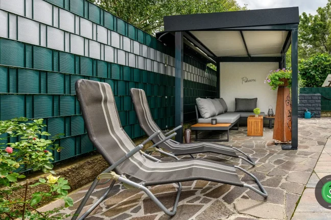 Posedenie na relax v GARDEON prístrešku