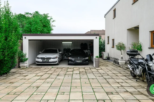 Garáž GARDEON u Petra Cmoríka