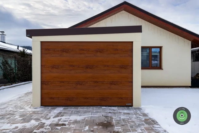 Garážová brána Hörmann na garáži GARDEON