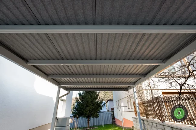 Neizolovaná strecha Dripstop na prístrešku