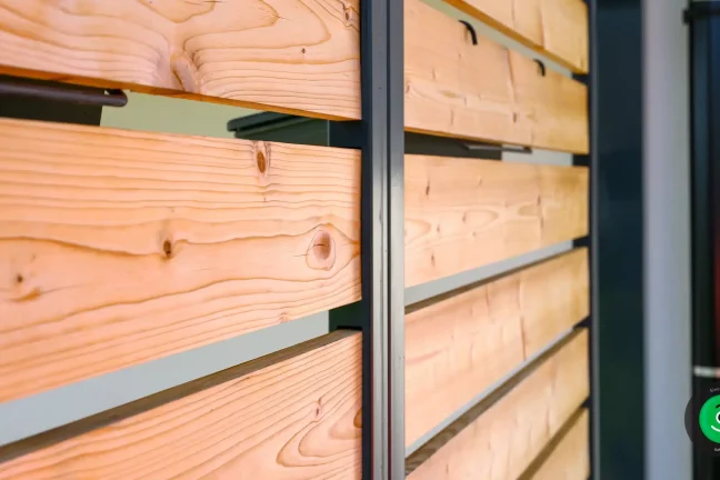 Detail na drevenú výplň GARDEON pergoly