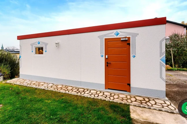 červeno hnedé bočné dvere od garáže