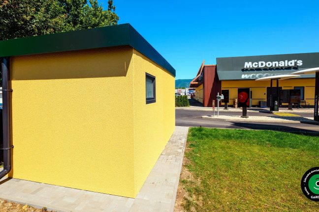 Montovaná stavba slúžiaca ako sklad.