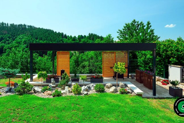Pergola s tienením a pohodlným sedením