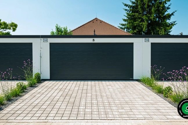 Komplet šiestich radových garáží vedľa seba