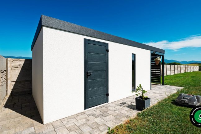 Domček so strieškou na posedenie aj praktické využitie.